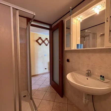 Casa Renato Lake View - Larihome A66 *